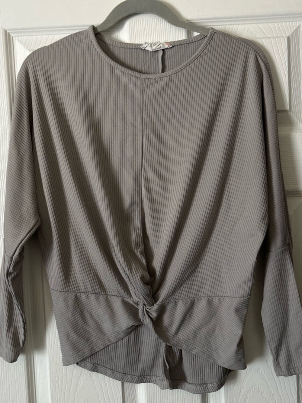 Marshalls Ribbed Knot-Front Long Sleeve Top - Gray